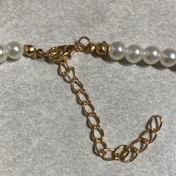 Elegant Pearl Necklace with Cherry Pendant - Picture 6 of 7